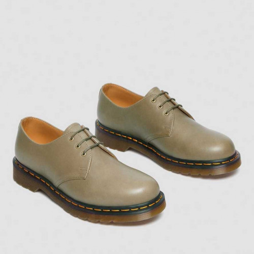 Dr Martens Carrara 2