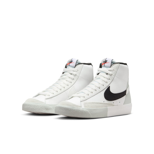 Nike Blazer Mid '77 SE 2