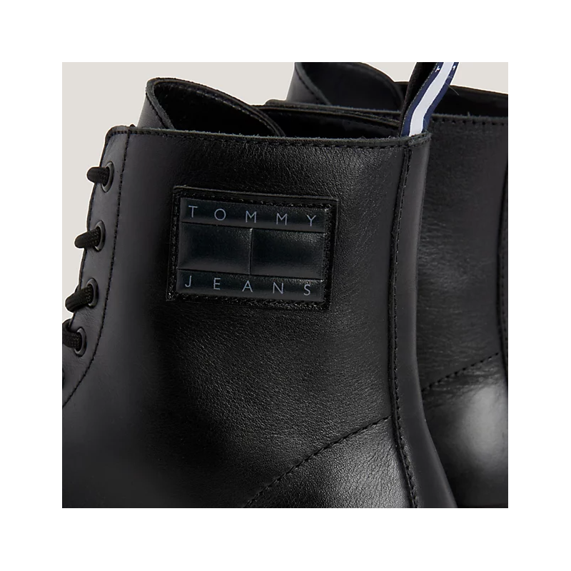 bottes crantées