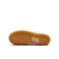 Nike air force 1 orange sole deals