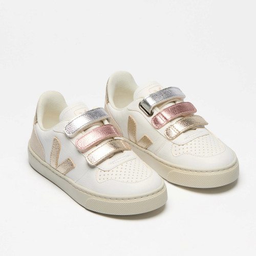 Veja Small V-10 2