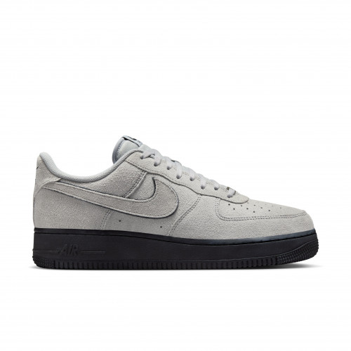 Nike Air Force 1 '07 LV8