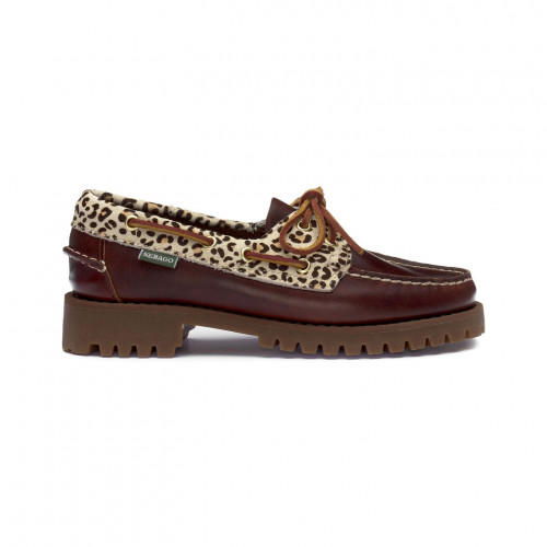 Sebago Ranger collar wild woman