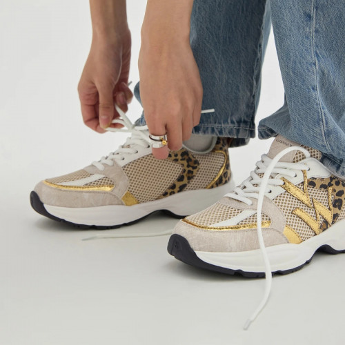 Vanessa Wu Gigi initials 2