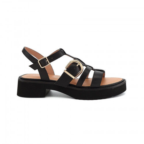 Emilie Karston Claudia