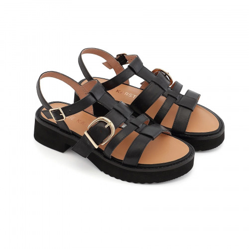 Emilie Karston Claudia 2