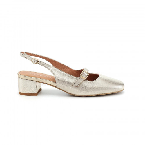 Emilie Karston Rosana