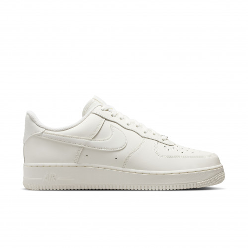 Nike Air Force 1 '07 Lv8