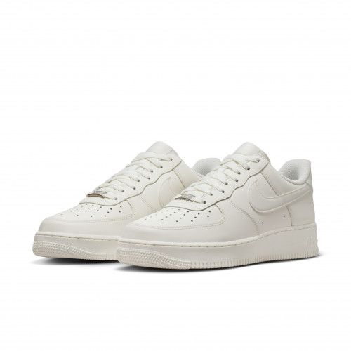Nike Air Force 1 '07 Lv8 2