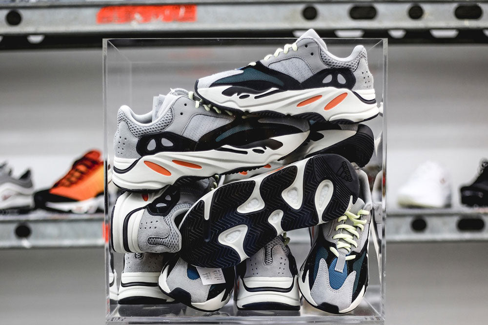 Adidas Yeezy Boost 700